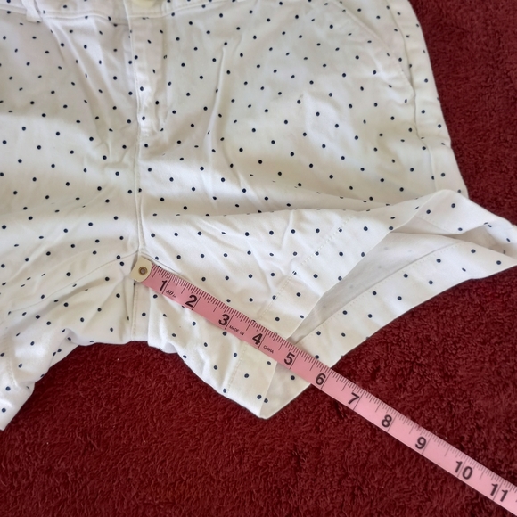 Women's Dockers Essential Shorts White with Black Polka Dots Size  6P - Picture 5 of 8